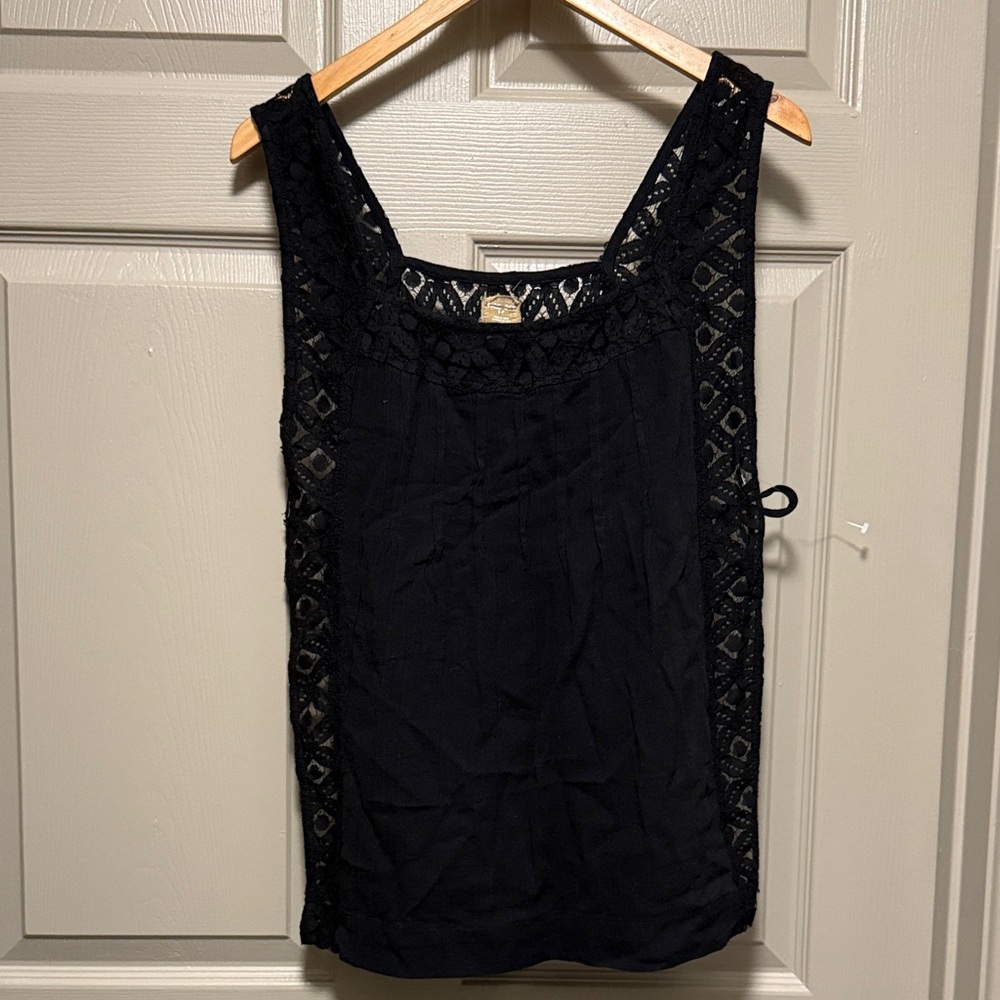 Free people free – EST black open side tunic